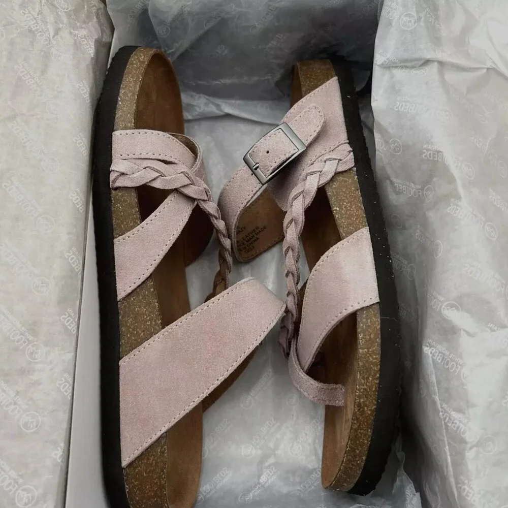 White Mountain Womens Leather Slide Sandals Size 9 Light Lavender Toe Loop Style
